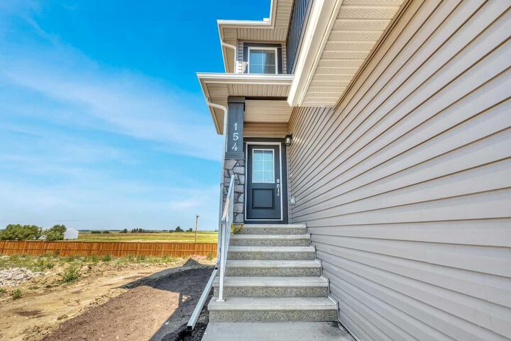 Property Photo: 154 Lakewood AB T1P 2K2