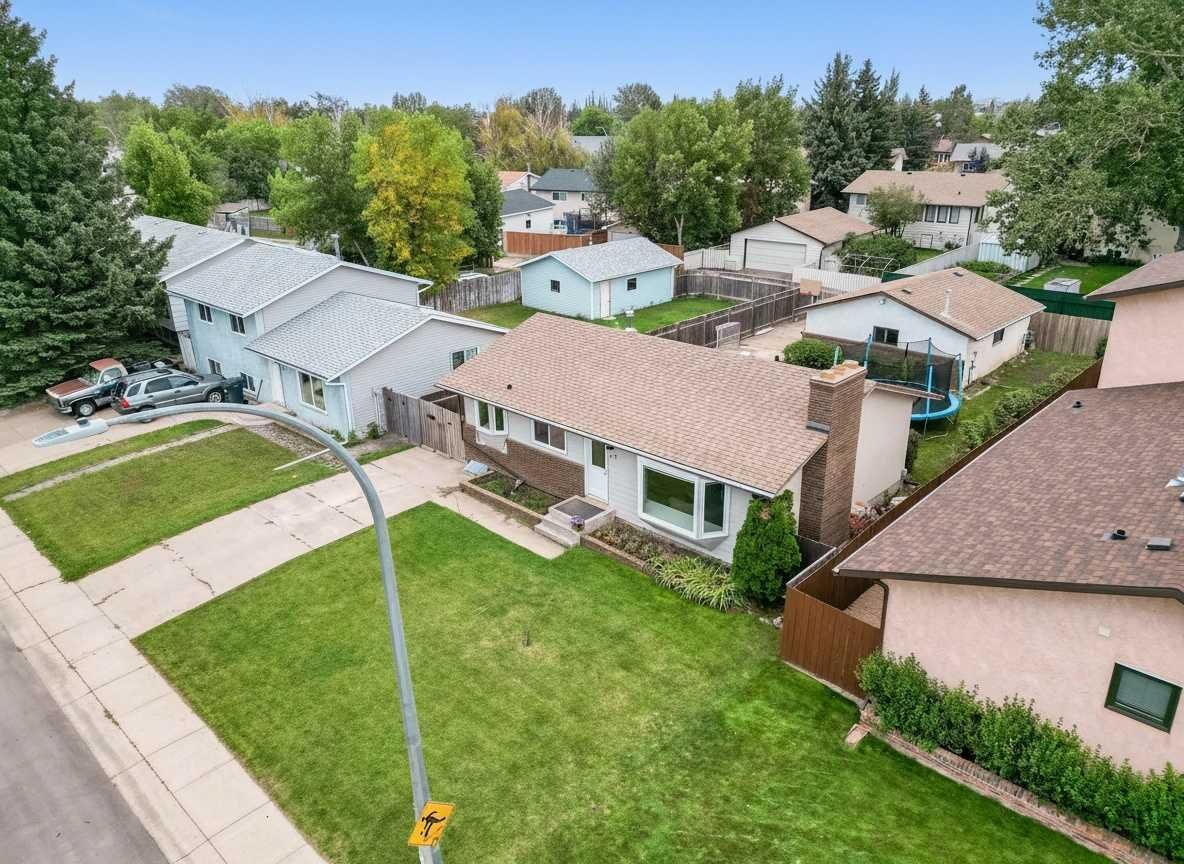 Property Photo:  218 McDermott Road  AB T0L 0V0 