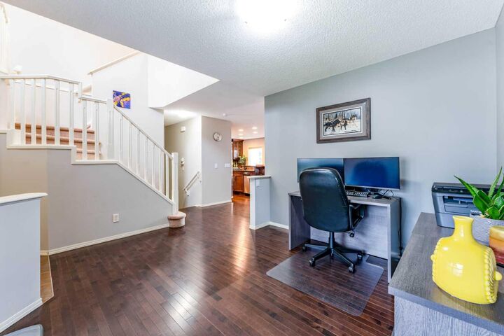 Property Photo:  595 Everbrook Way SW  AB T2Y 0E7 