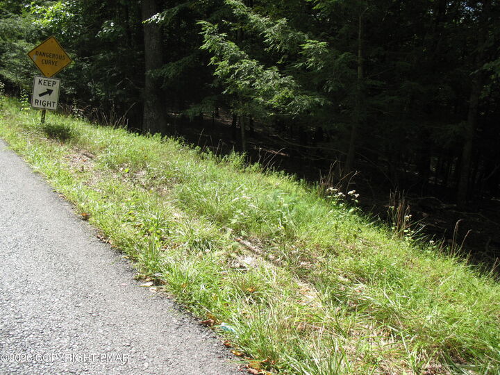 Property Photo:  Lot 24 Clubhouse Drive  PA 18302 