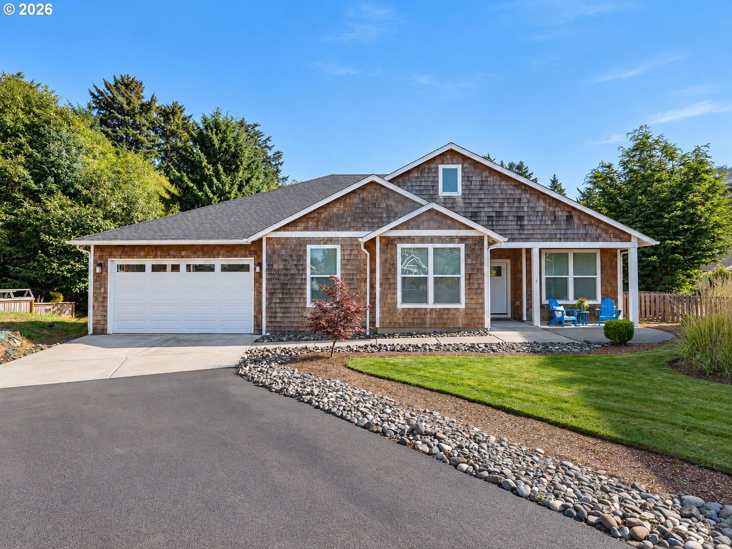 Property Photo:  741 Creekside Dr  OR 97138 