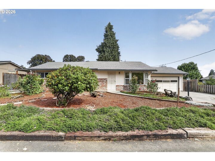 Property Photo:  52090 SE 4th St  OR 97056 