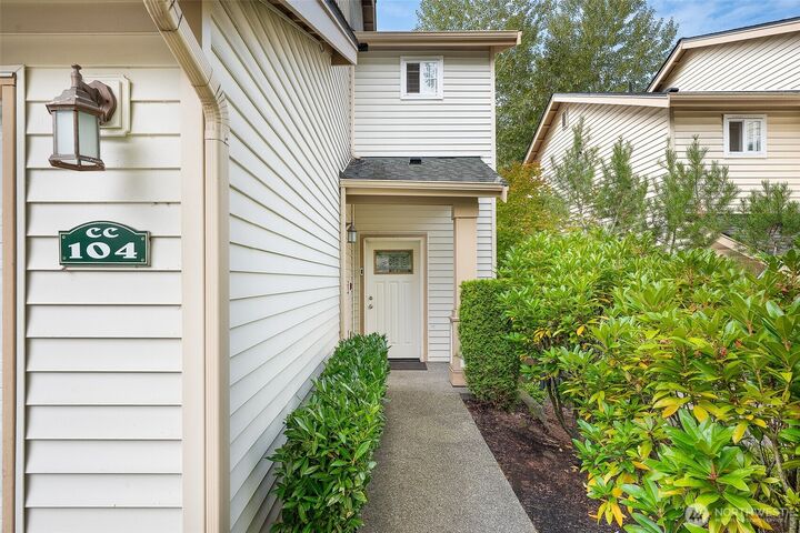 Property Photo: 4811 Shattuck Place S Cc104 WA 98055