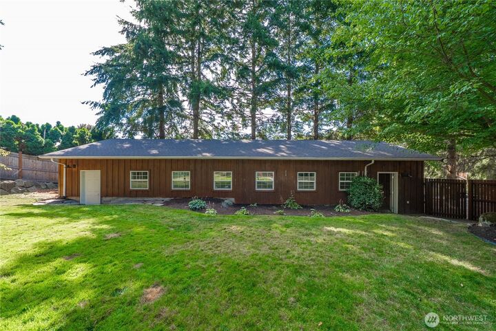 Property Photo: 2213 Virginia Court WA 98354