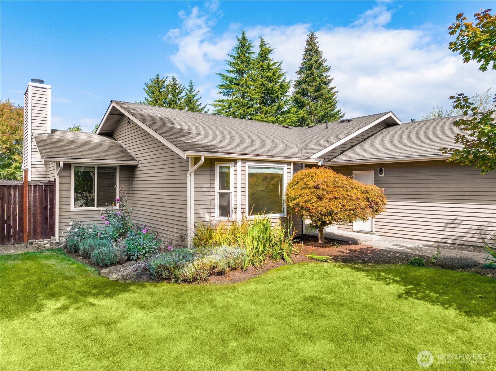 Property Photo: 5017 120th Place SE WA 98208
