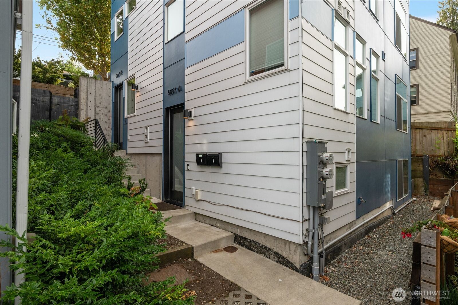 Property Photo: 5057 37th Avenue S B WA 98118
