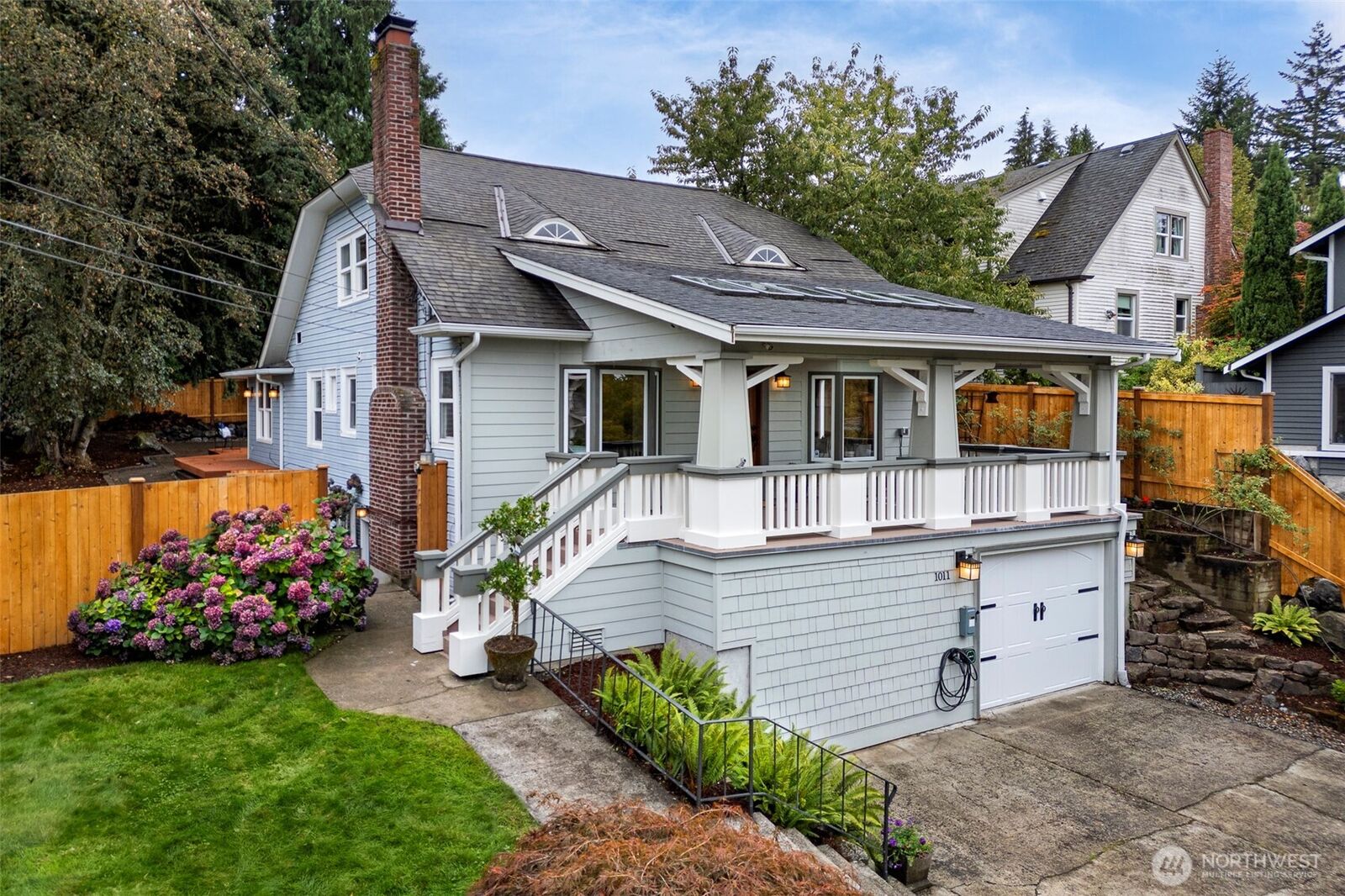 Property Photo: 1011 NE 103rd Street WA 98125