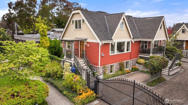 Property Photo:  4428  Eastern Ave  N  WA 98103 