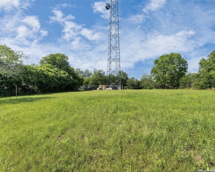 Property Photo:  312 Nagel  TX 78155 