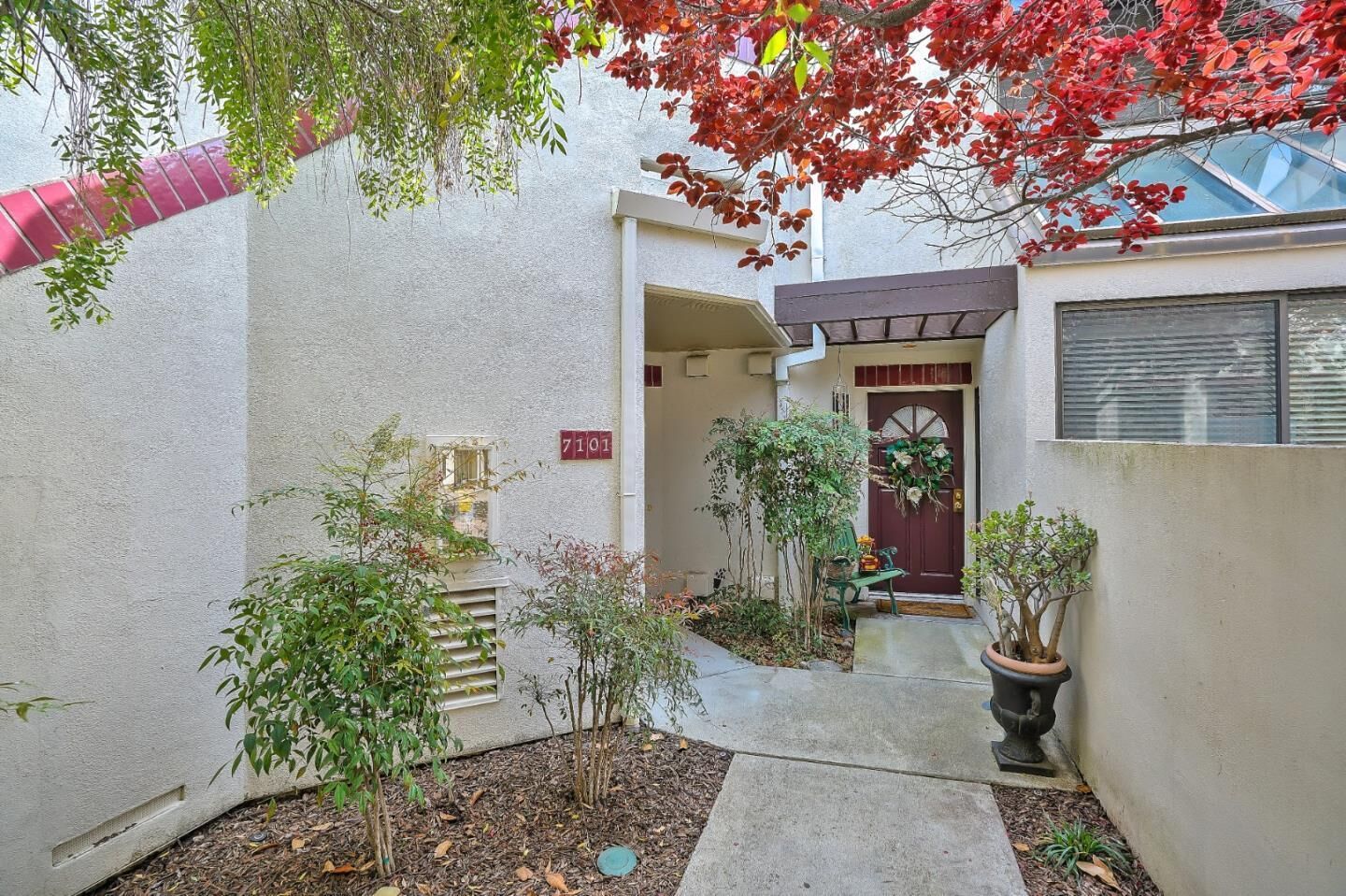Property Photo: 530 Shorebird Circle 7101 CA 94065