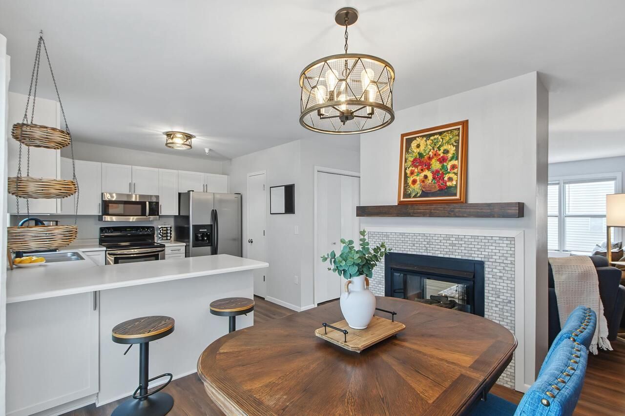 Property Photo: 6649 Raymond Road 10 WI 53711