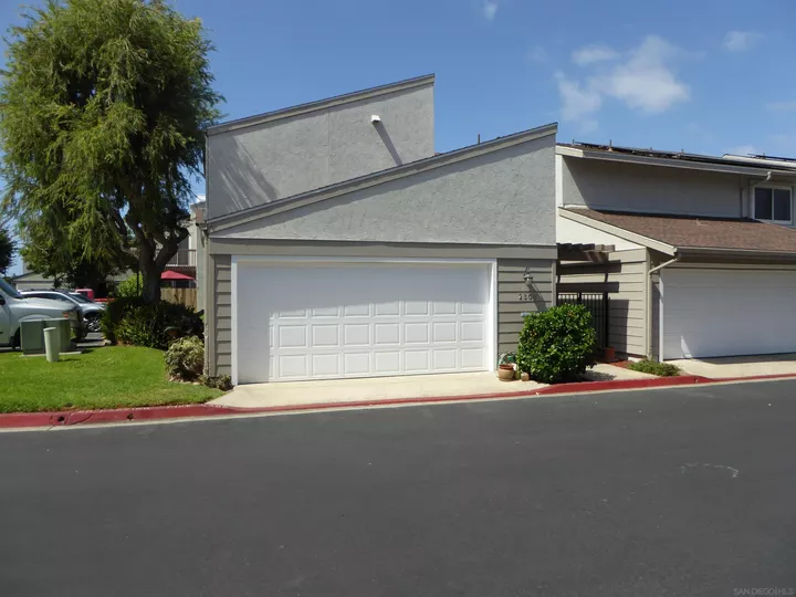 Property Photo:  2306 Caminito Andada  CA 92107 