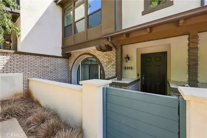 Property Photo:  5315 Bihr Court  CA 90601 