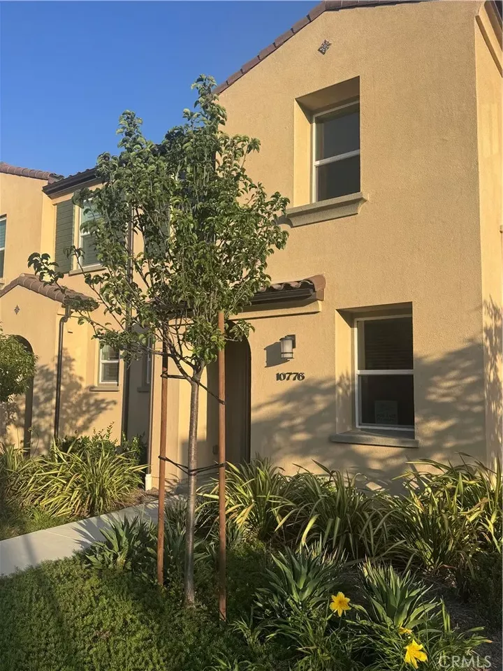 Property Photo:  10776 Telegraph Road  CA 93004 