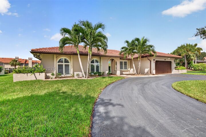 Property Photo:  10885 SW 1st Ct  FL 33071 
