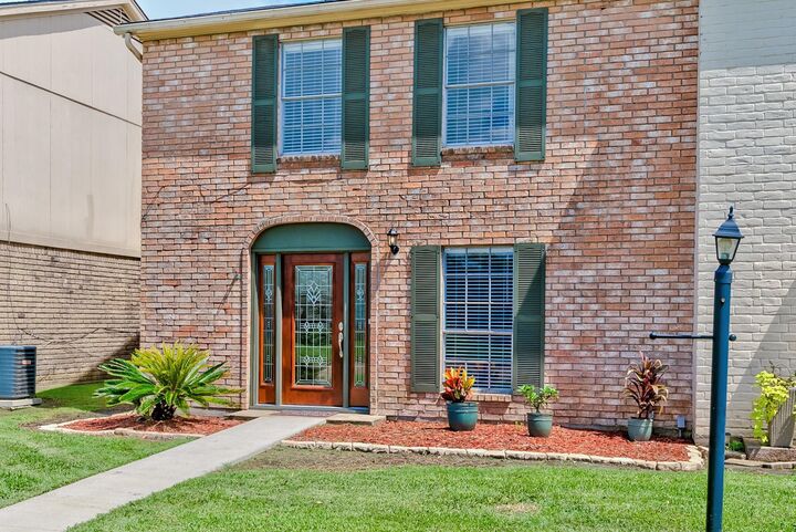Property Photo: 525 Longmeadow Street TX 77707