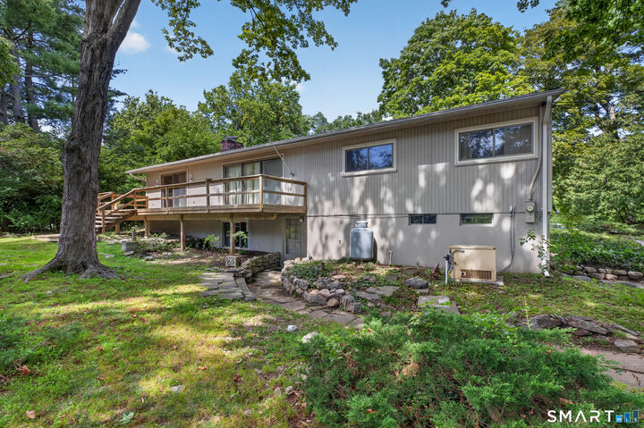 Property Photo:  9 Stonecrop Road  CT 06851 