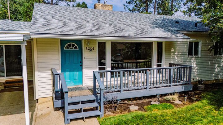 Property Photo: 1201 E 36th Ave WA 99203