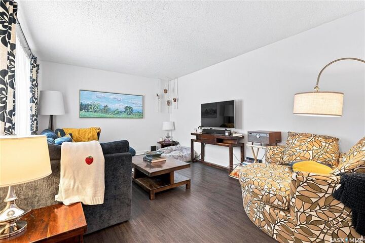 Property Photo:  301 Cascade Street  SK S7J 0M4 