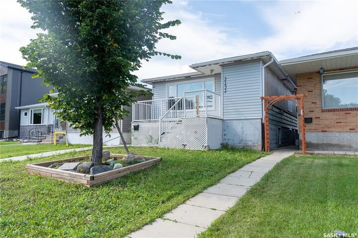 Property Photo:  2232 McAra Street  SK S4N 2W1 