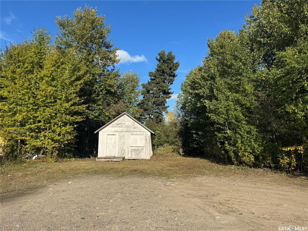 Property Photo: 136 Boardman Street SK S0J 1L0
