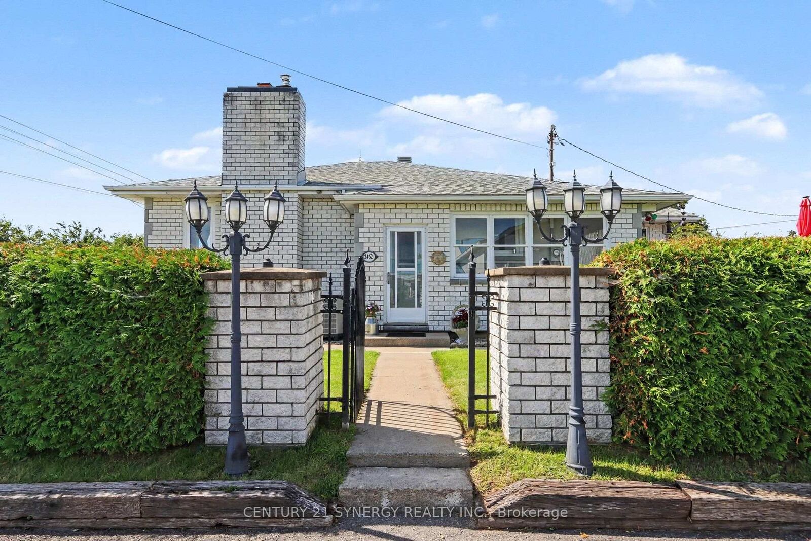 Property Photo:  2452 Colonial Road  ON K4B 1J1 