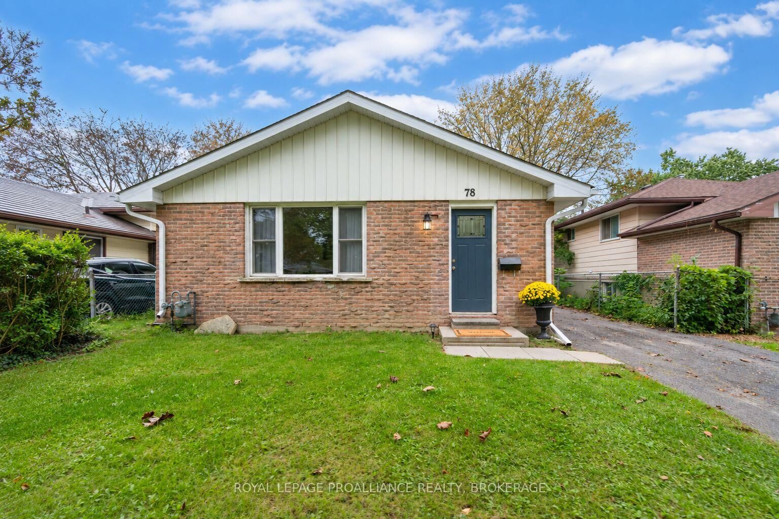Property Photo:  78 Guthrie Drive  ON K7K 5X5 