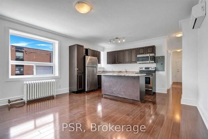 Property Photo:  2 Craighurst Avenue 1  ON M4R 1J8 