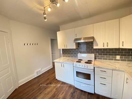 Property Photo:  486 Hannah Street  ON L4R 2G9 