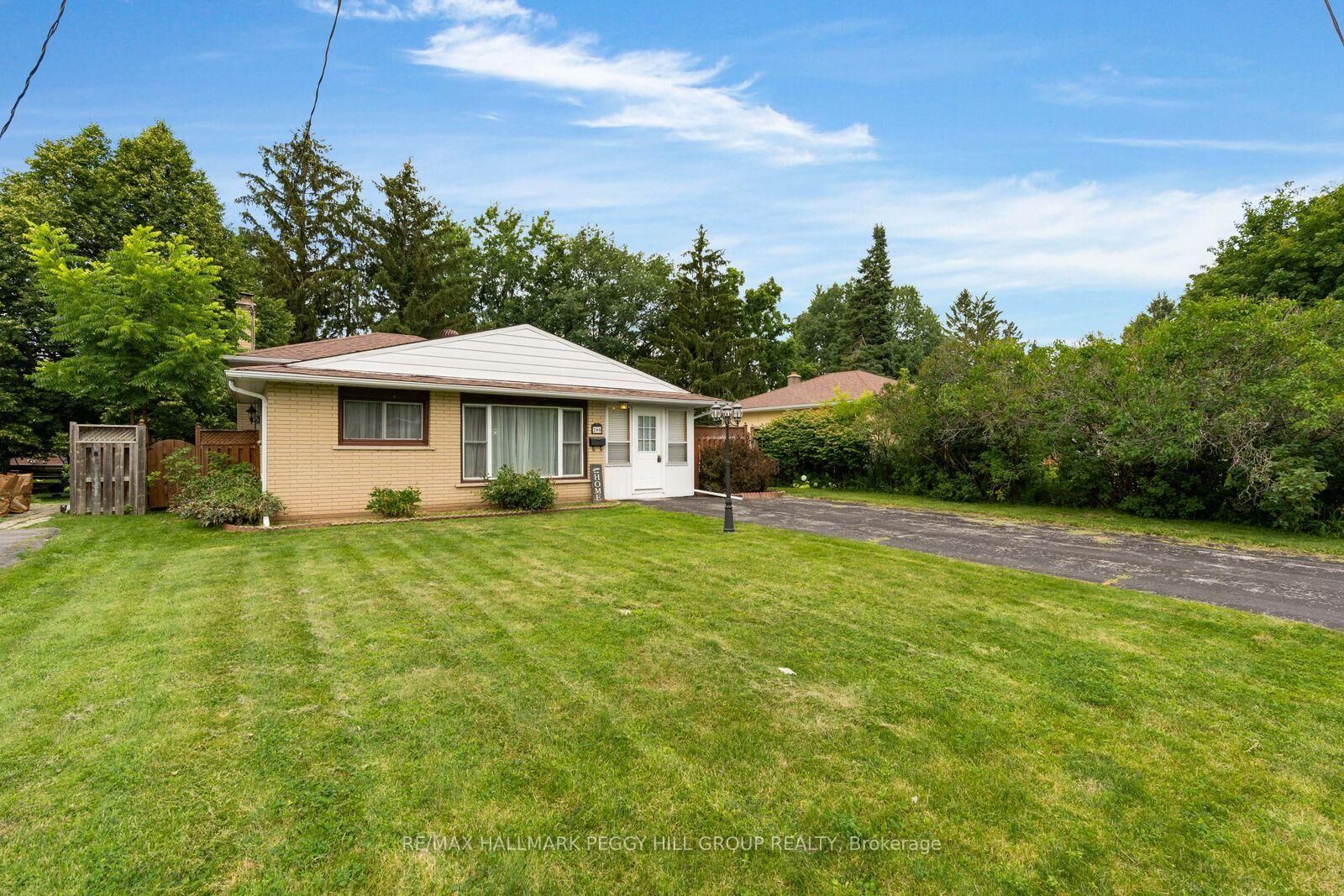 Property Photo:  208 Garson Street  ON L4N 3Y7 