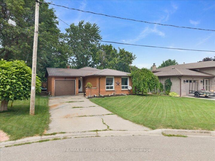 Property Photo:  12 Wardell Crescent  ON N0A 1H0 