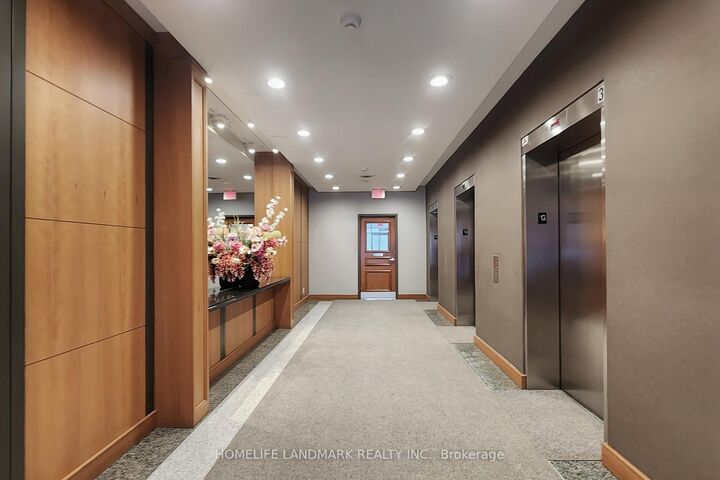 Property Photo:  256 Doris Avenue 508  ON M2N 6X8 