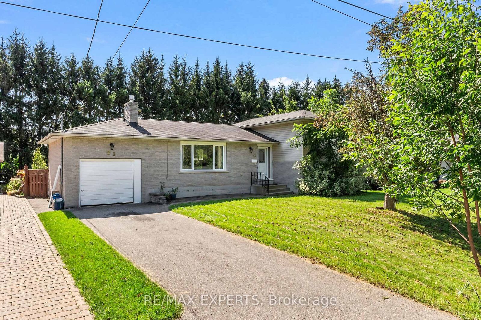 Property Photo:  23 Thomas Street  ON K9A 1K1 