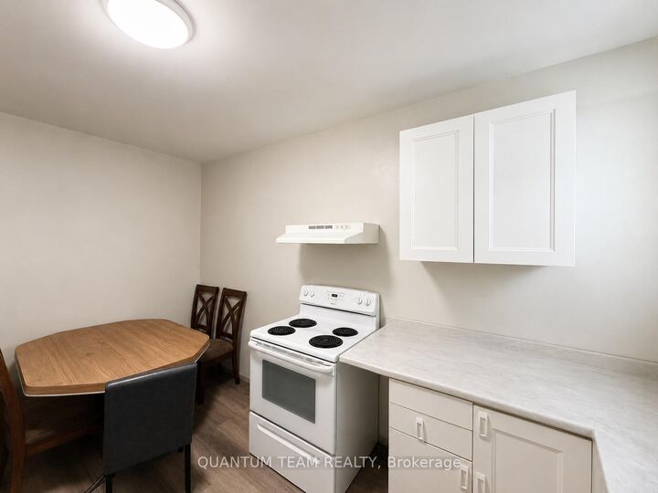 Property Photo:  209 West Main Street  ON L3C 5A4 