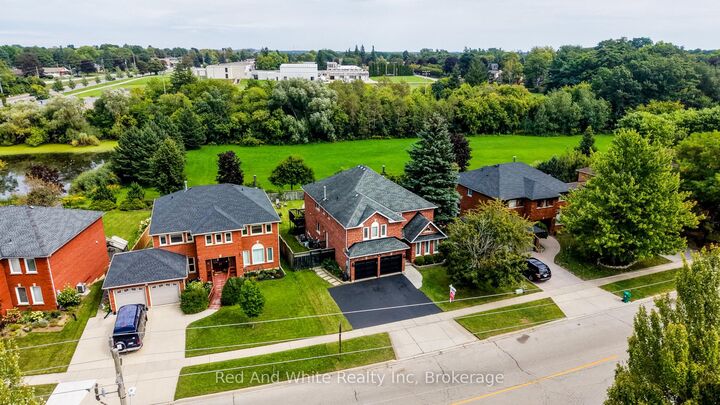 Property Photo:  554 Grand Ridge Drive  ON N1S 4Y9 