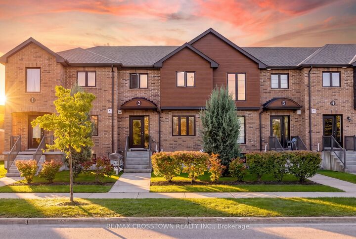 Property Photo:  43 Madelaine Drive 2  ON L9J 0G8 