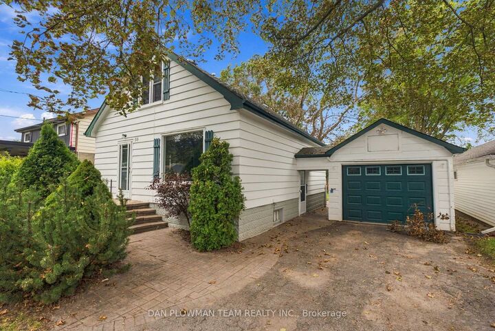 Property Photo:  98 Scugog Street  ON L1C 3J4 