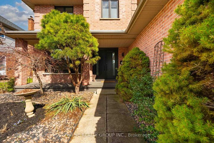 Property Photo:  241 Andover Drive  ON N6J 4T7 