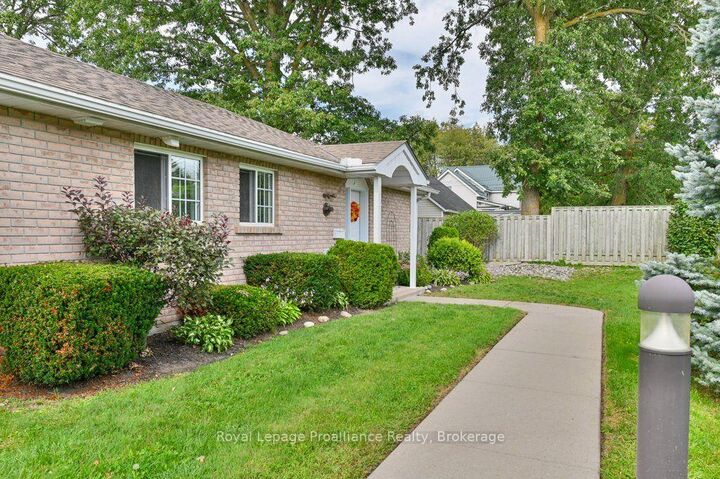 Property Photo:  351 Cannifton Road N 20  ON K8N 4Z6 