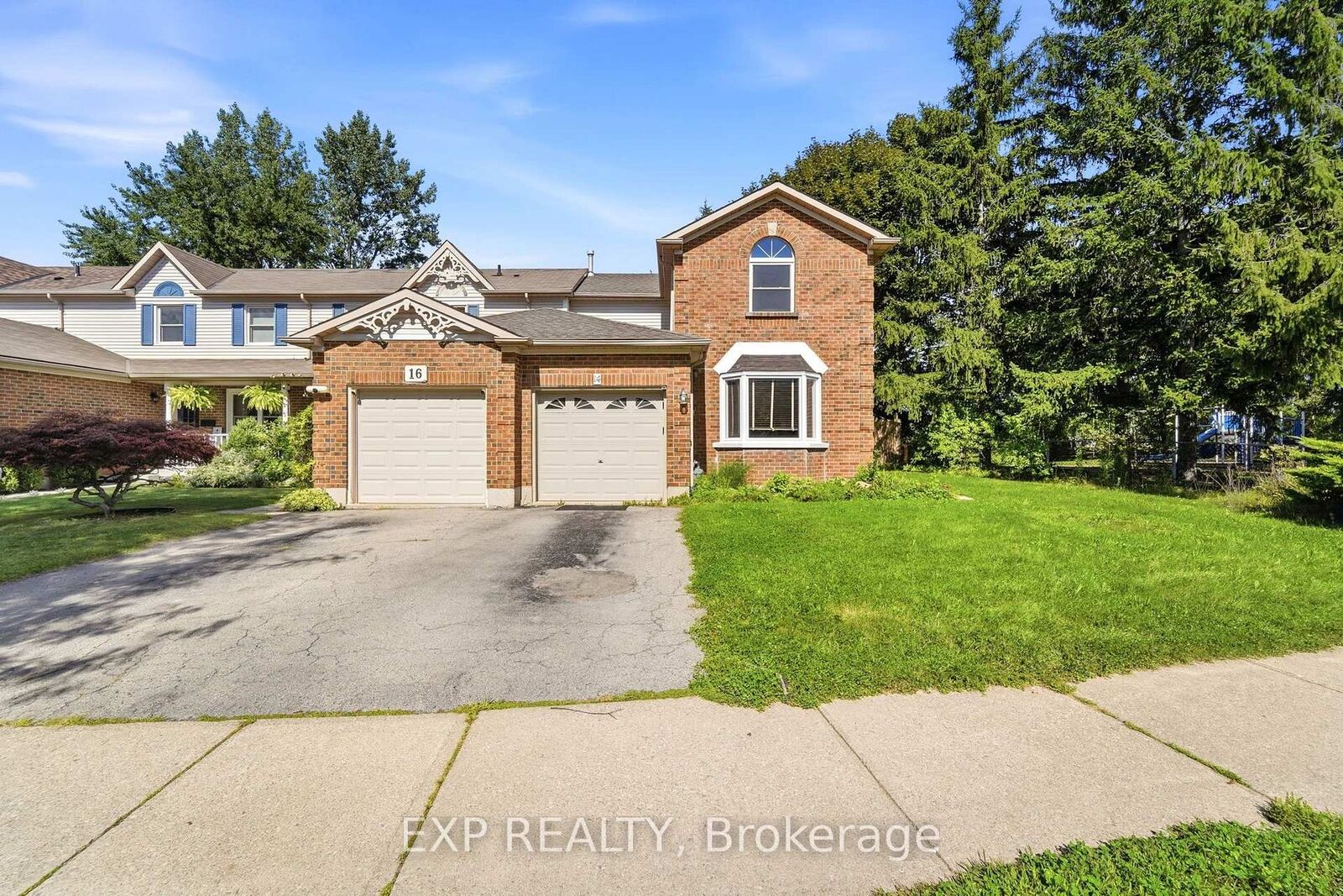 Property Photo: 14 Hedge Lawn Drive ON L3M 5G9