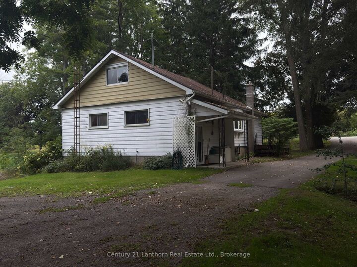 Property Photo:  472 County Rd 10 Road W  ON K0K 2T0 