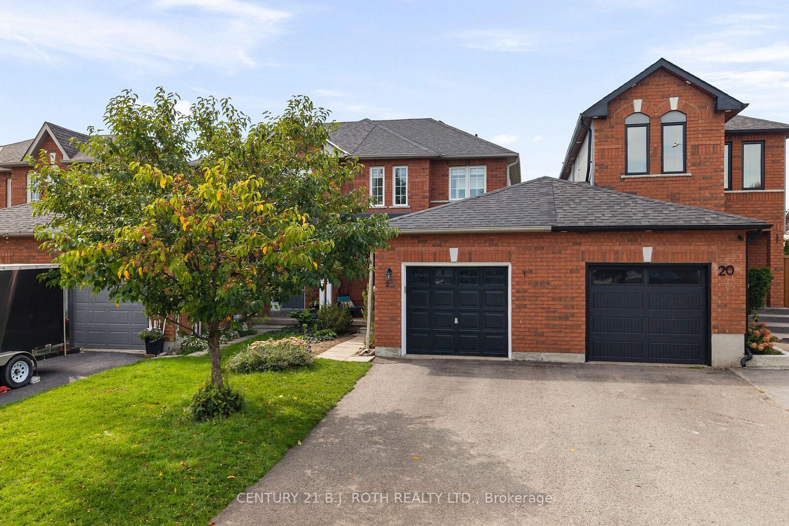 Property Photo:  22 Ridwell Street  ON L4N 0X2 
