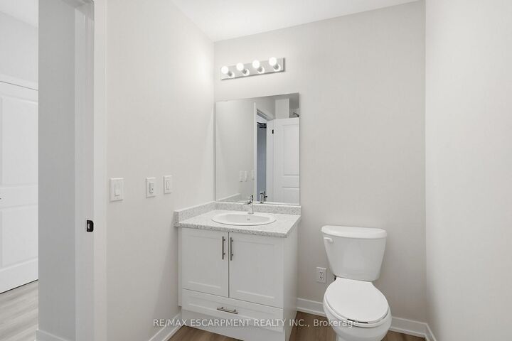 Property Photo:  2500 Saw Whet Boulevard 112  ON L6M 5L7 