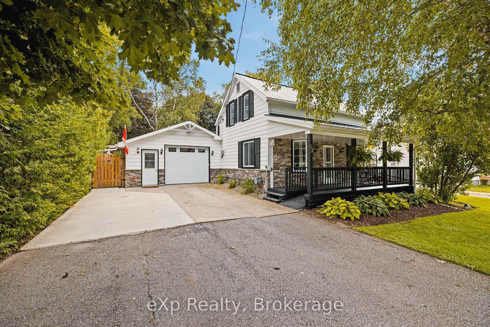 Property Photo:  27 Ellen Street  ON N0C 1E0 