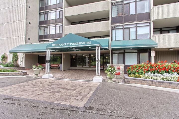 Property Photo:  3300 Don Mills Road 1006  ON M2J 4X7 