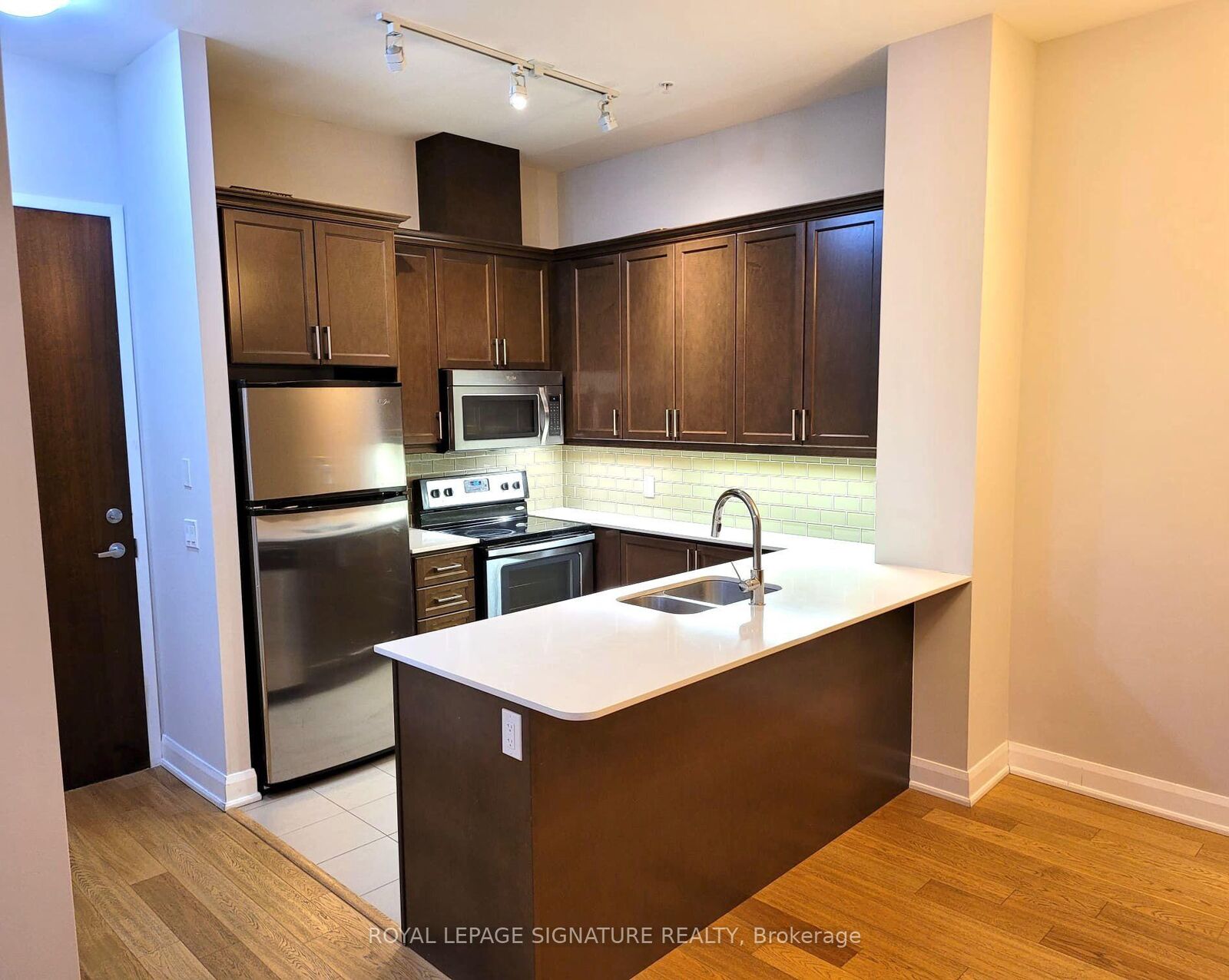 Property Photo:  2480 Prince Michael Drive 123  ON L6H 0H1 