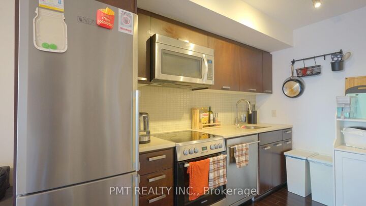 Property Photo:  295 Adelaide Street W 303  ON M5V 0L4 