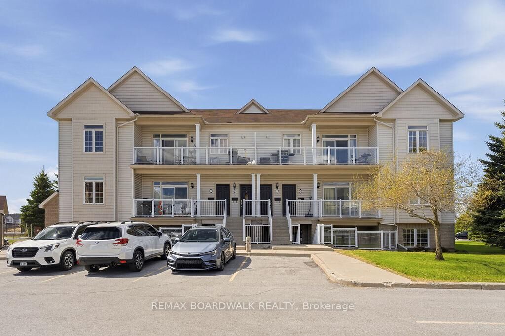 Property Photo:  109 Artesa Private C  ON K2S 0J8 