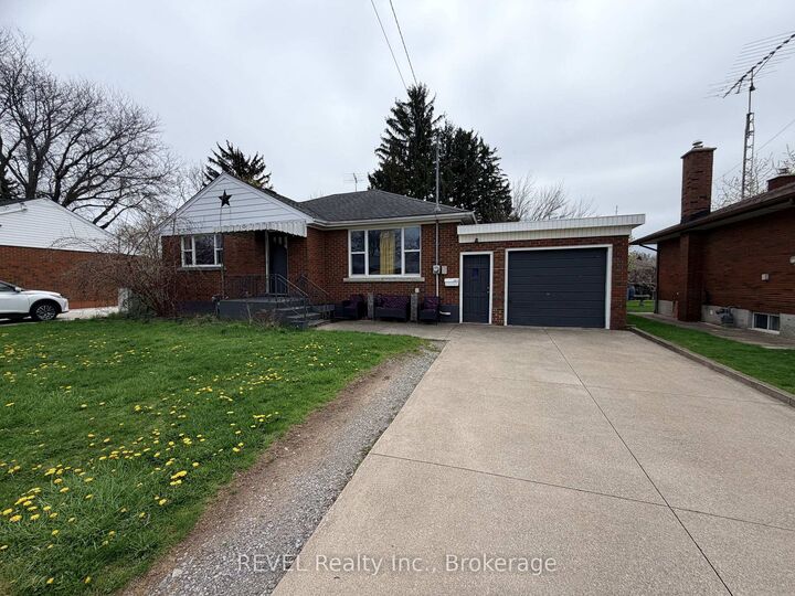 Property Photo:  5974 Scott Street E  ON L2E 3B4 