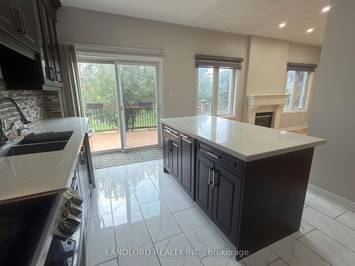 Property Photo:  12 Cricket Mews  ON M1X 2E3 